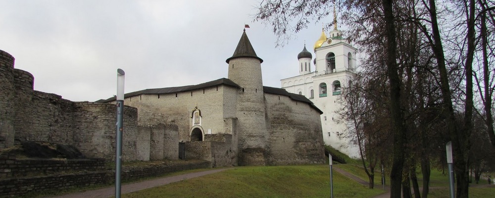 Троицкая (Часовая) башня, Кремль, Псков