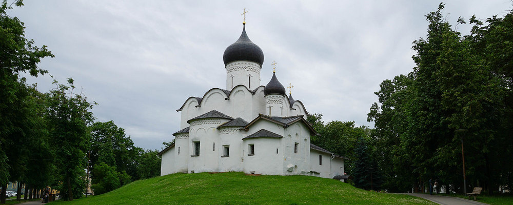 Церковь Василия с горки в Пскове